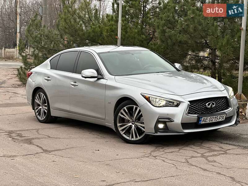 Седан Infiniti Q50 2017 в Дніпрі