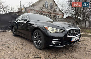 Седан Infiniti Q50 2015 в Прилуках