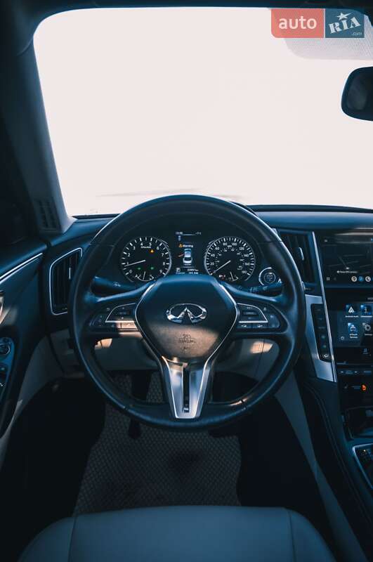 Седан Infiniti Q50 2021 в Києві