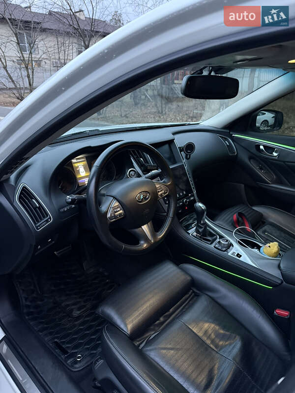Седан Infiniti Q50 2017 в Києві