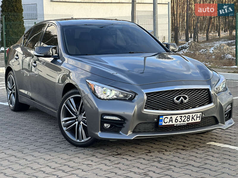 Седан Infiniti Q50 2013 в Києві