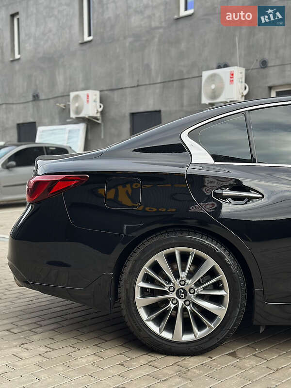 Седан Infiniti Q50 2017 в Киеве