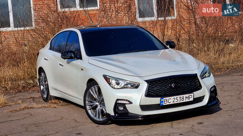 Седан Infiniti Q50 2017 в Дрогобыче