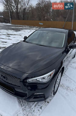 Седан Infiniti Q50 2015 в Чернігові