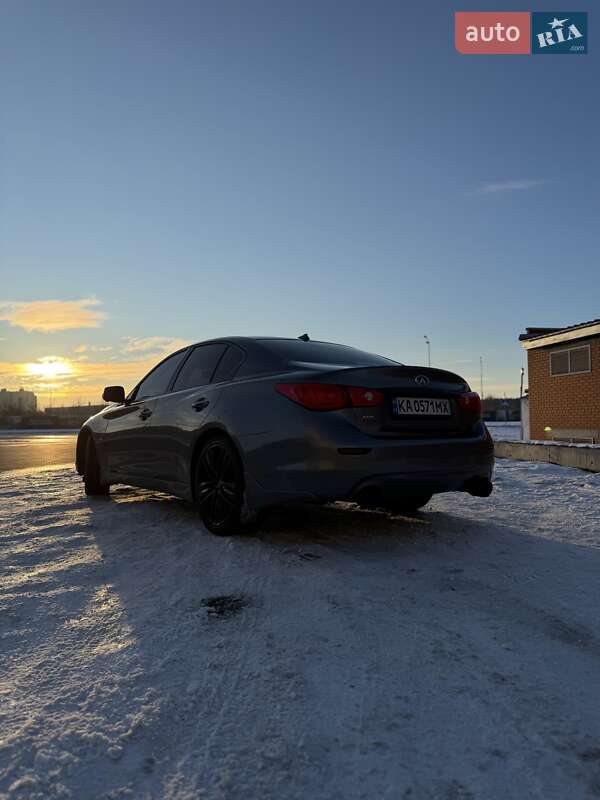 Седан Infiniti Q50 2016 в Киеве