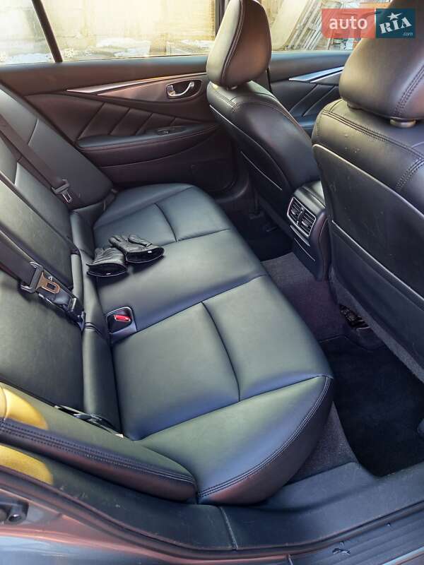 Седан Infiniti Q50 2017 в Киеве