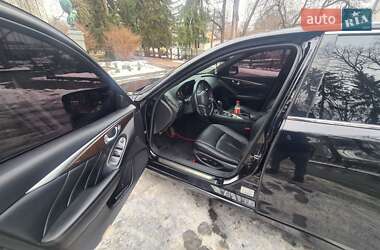 Седан Infiniti Q50 2017 в 