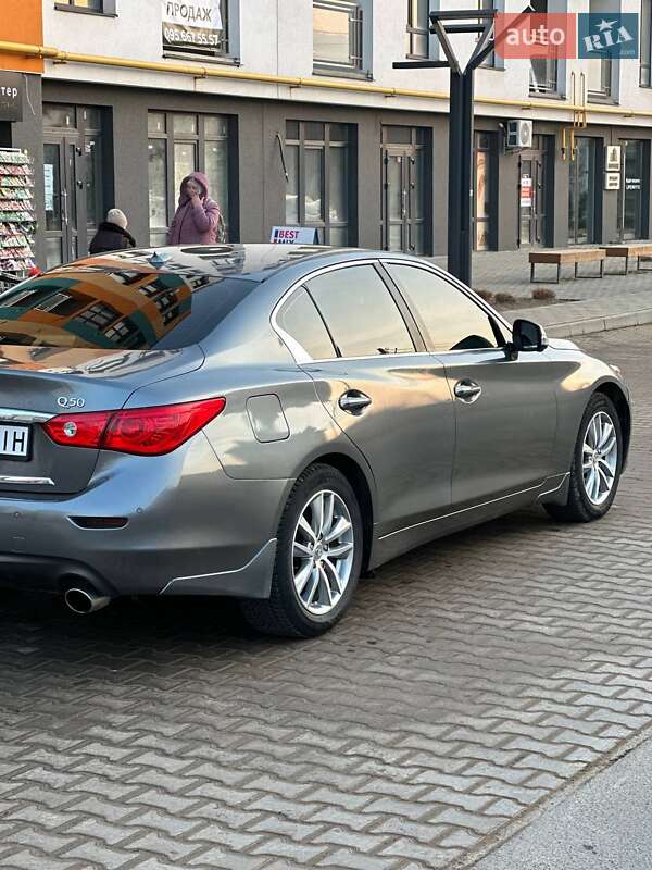 Седан Infiniti Q50 2016 в Ивано-Франковске
