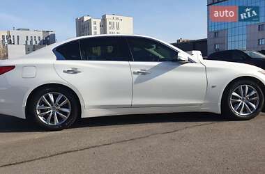 Седан Infiniti Q50 2013 в Киеве