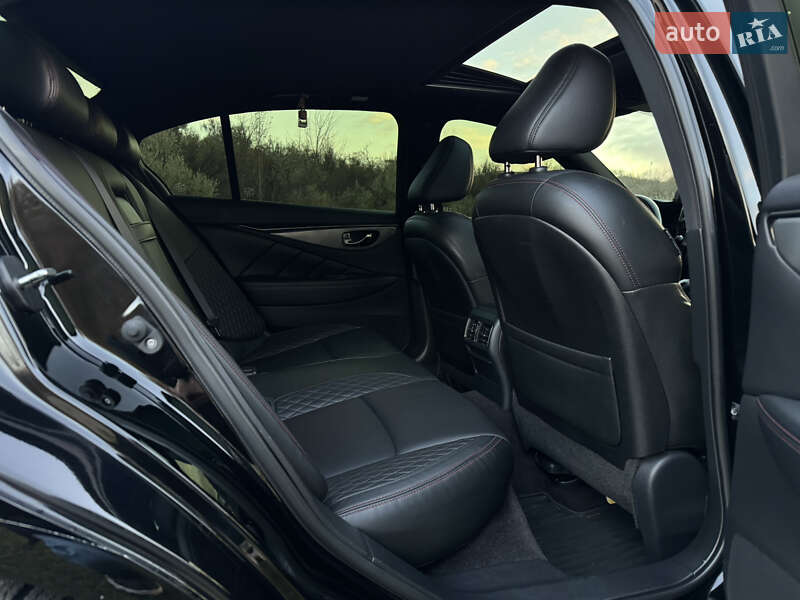 Седан Infiniti Q50 2018 в Днепре