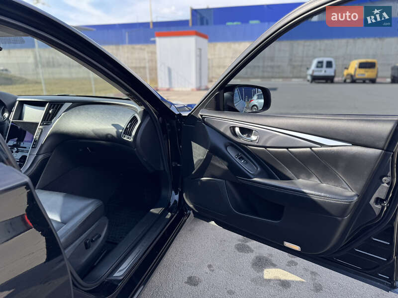 Седан Infiniti Q50 2016 в Виннице