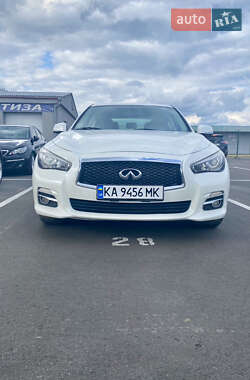 Седан Infiniti Q50 2015 в Киеве