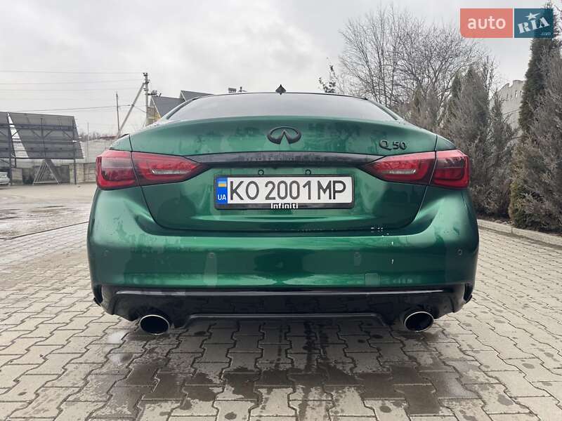 Седан Infiniti Q50 2017 в Кицмани