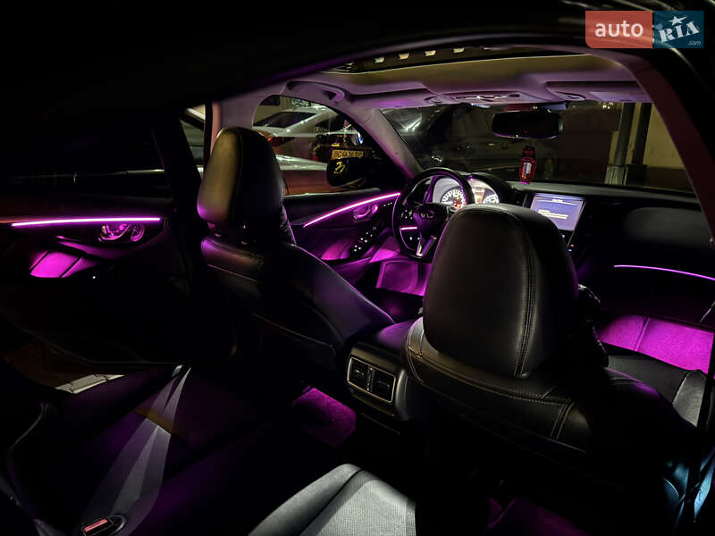 Седан Infiniti Q50 2017 в Кицмани