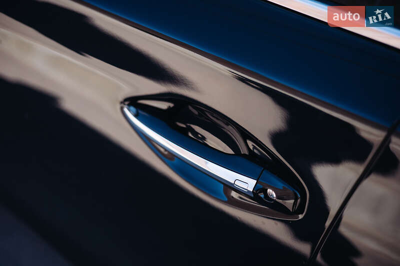 Седан Infiniti Q50 2016 в Виннице