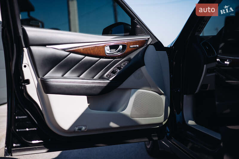 Седан Infiniti Q50 2016 в Виннице