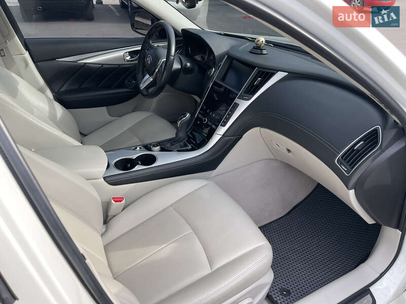 Седан Infiniti Q50 2020 в Одессе