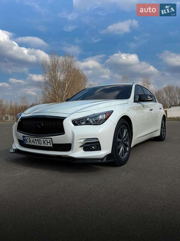 Infiniti Q50 2017
