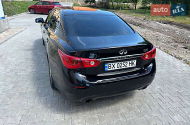 Седан Infiniti Q50 2013 в 