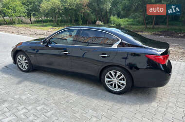 Седан Infiniti Q50 2013 в 
