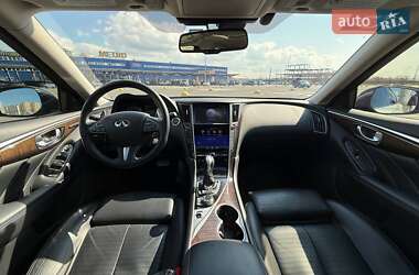 Седан Infiniti Q50 2017 в 