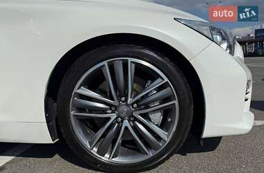 Седан Infiniti Q50 2017 в 