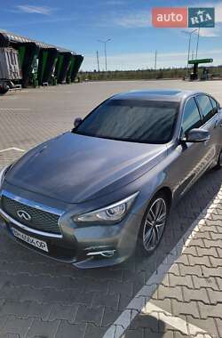 Седан Infiniti Q50 2016 в 