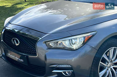Седан Infiniti Q50 2015 в 