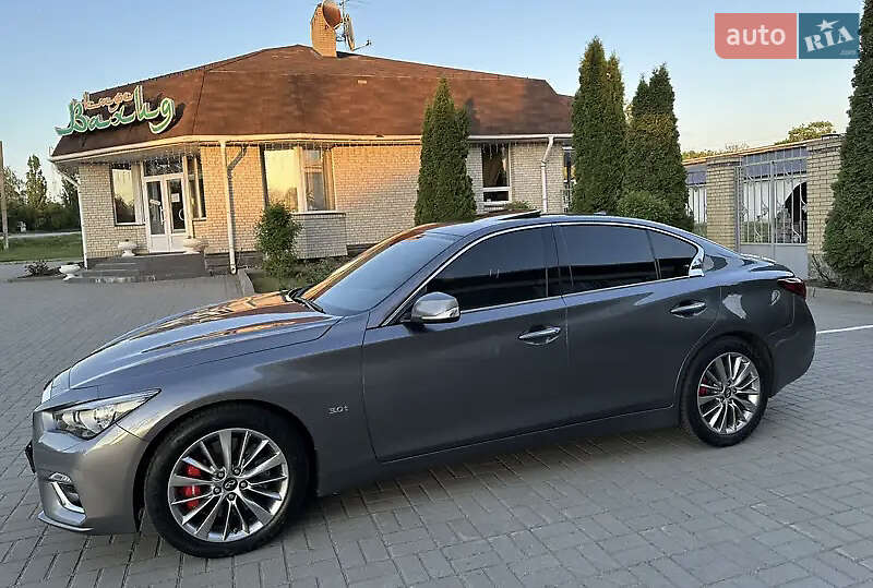 Седан Infiniti Q50 2018 в Дніпрі