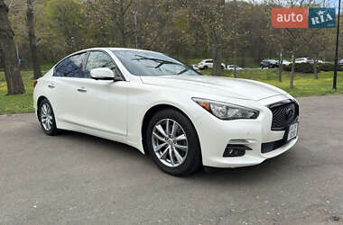 Седан Infiniti Q50 2016 в 