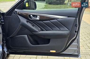 Седан Infiniti Q50 2017 в 