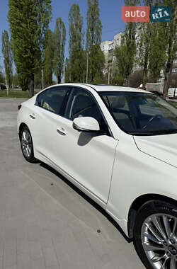 Седан Infiniti Q50 2021 в 