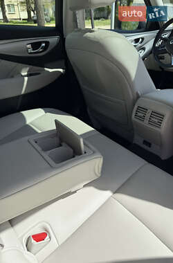 Седан Infiniti Q50 2021 в 