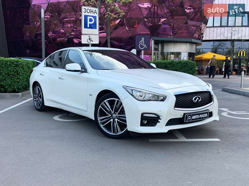 Infiniti Q50 2016