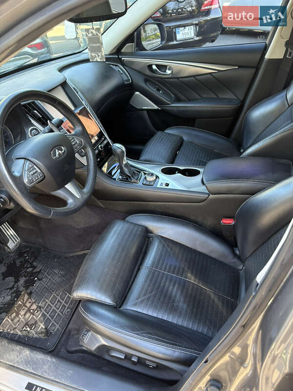 Седан Infiniti Q50 2016 в Одесі
