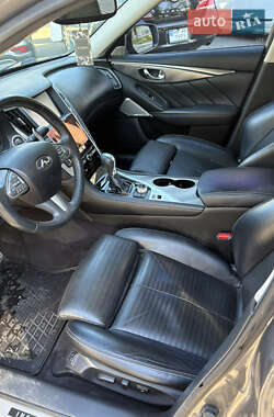 Седан Infiniti Q50 2016 в 