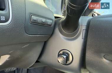 Седан Infiniti Q50 2015 в 