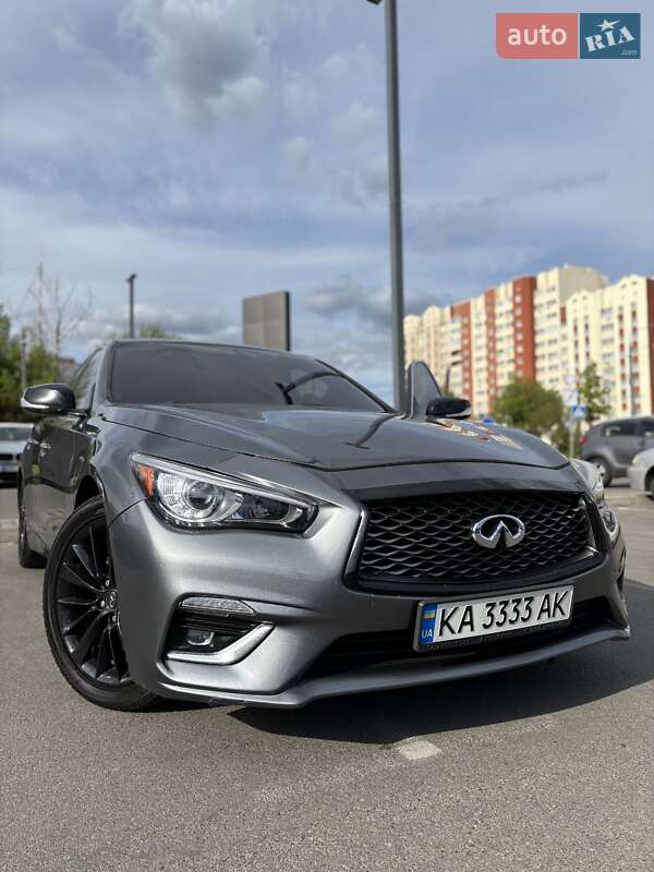 Седан Infiniti Q50 2018 в 