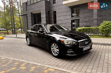 Седан Infiniti Q50 2016 в 