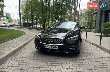 Седан Infiniti Q50 2016 в 