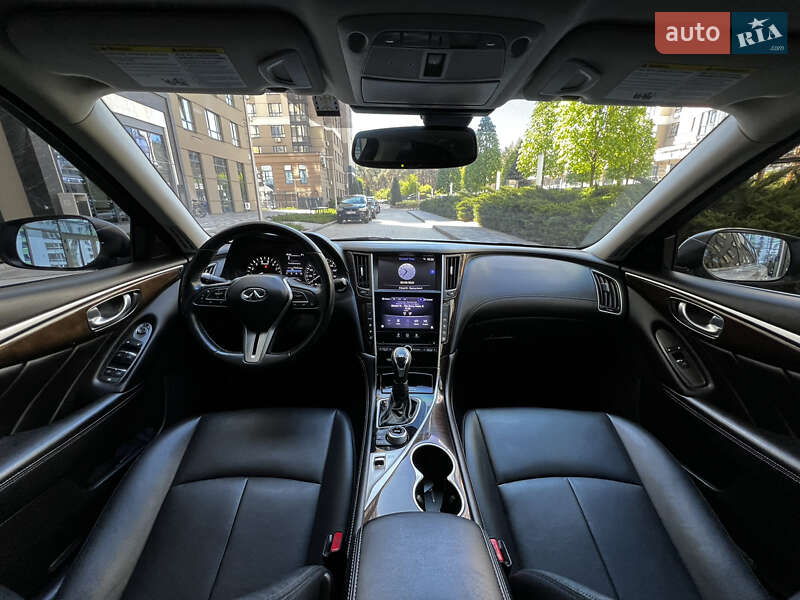 Седан Infiniti Q50 2018 в Ірпені