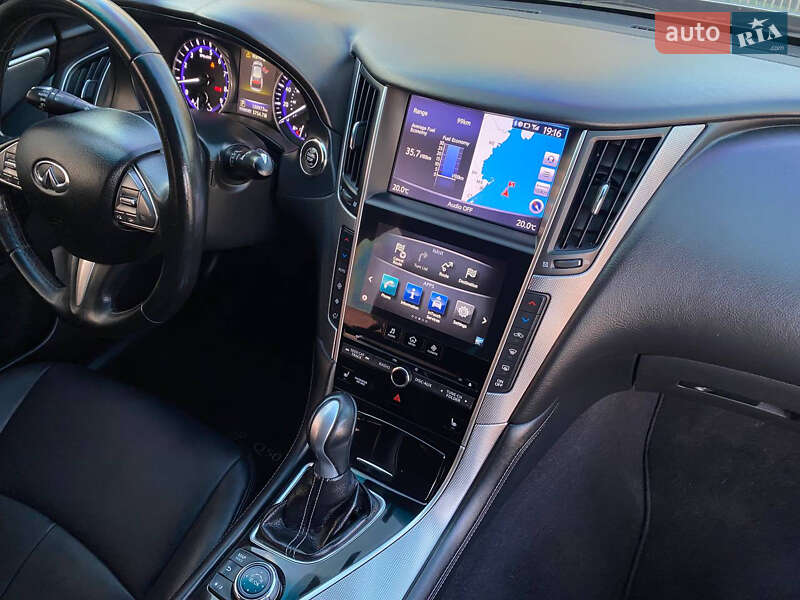 Седан Infiniti Q50 2015 в Черкасах