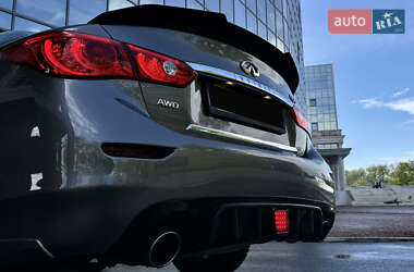 Седан Infiniti Q50 2017 в 