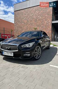Седан Infiniti Q50 2014 в 