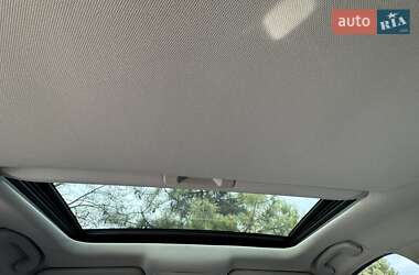 Седан Infiniti Q50 2016 в 