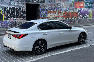 Седан Infiniti Q50 2018 в 