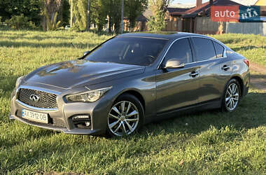 Седан Infiniti Q50 2013 в 