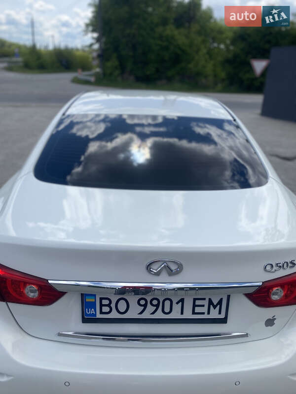 Седан Infiniti Q50 2013 в Тернополі