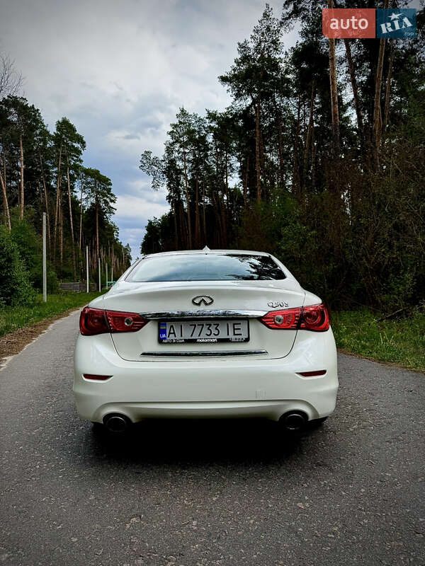 Седан Infiniti Q50 2016 в Києві