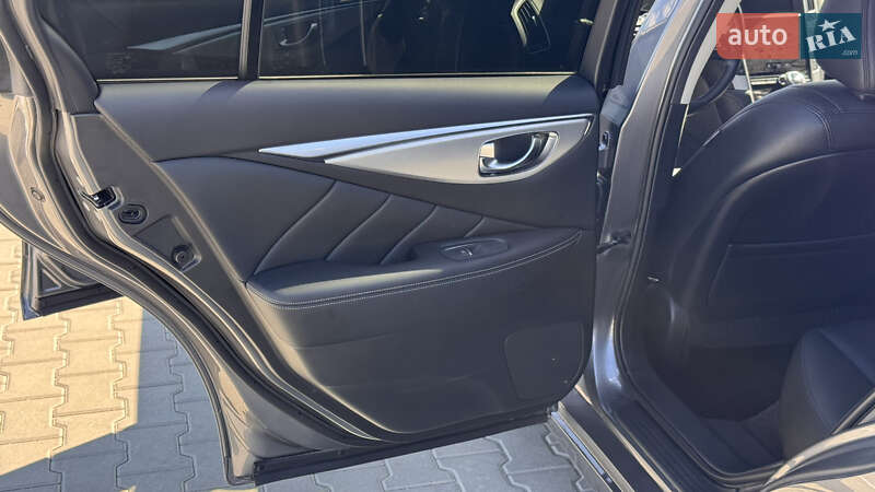 Седан Infiniti Q50 2019 в Виннице